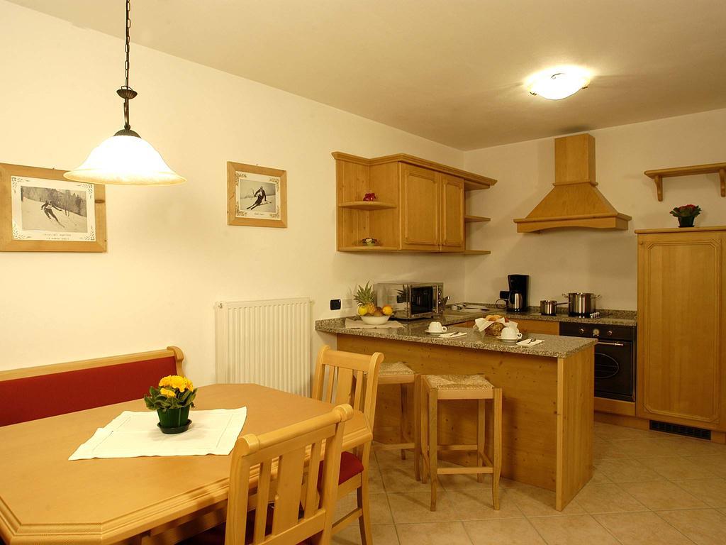 Apartments Mirabell Livinallongo Del Col Di Lana Dış mekan fotoğraf